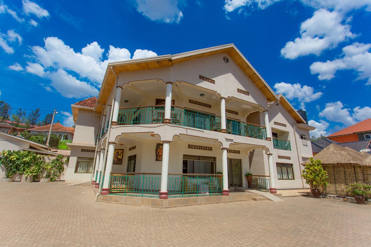 Auberge Saint Jean Leopold Kigali Exterior photo